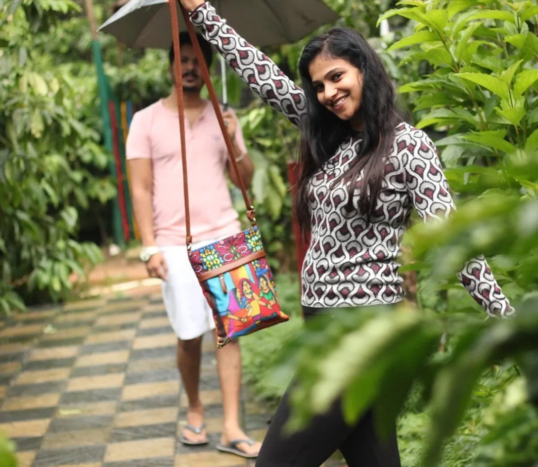 Monsoon strolls through the coffee estate