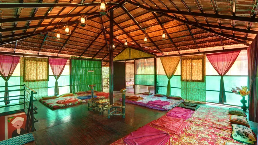 6group_wooden_cottages_qi2ops