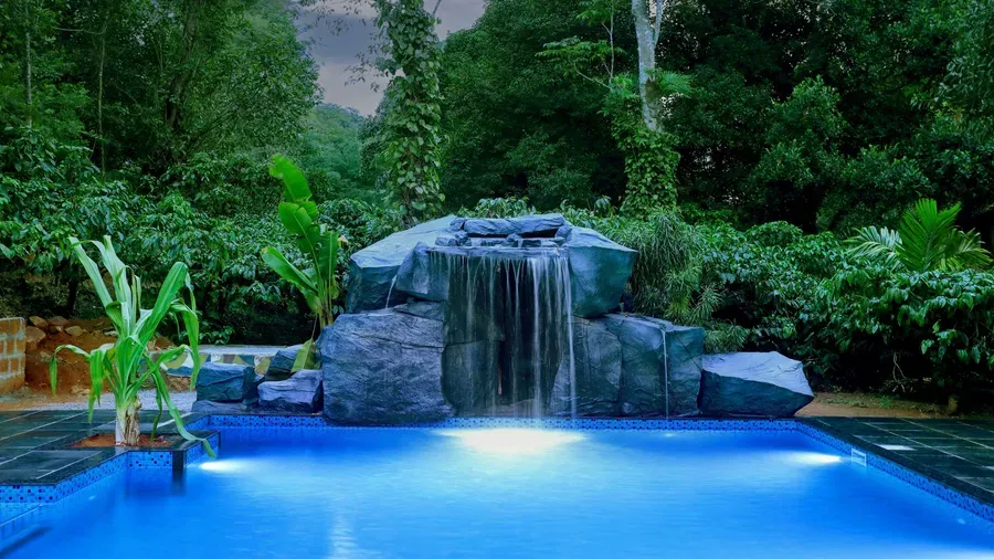 swimming_pool_3_Resize_wlfpml